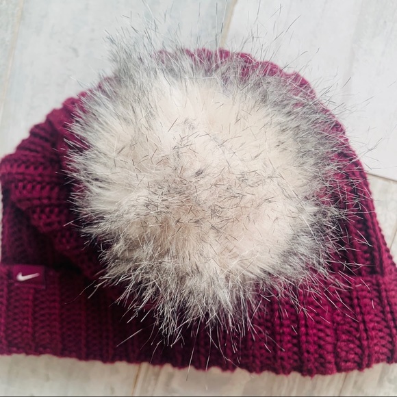 Nike Knit Beanie Vegan Fur Pompon Hat - Picture 3 of 10